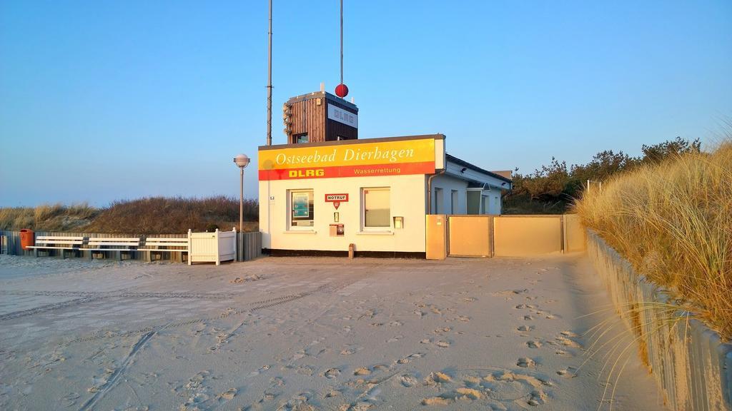 Ostsee Ferienappartement Dierhagen-Strand Екстериор снимка